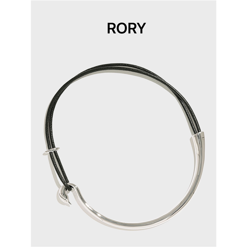 Minimalist Silver Flight Torque Day Collar 5 Minimalist Silver Flight Torque Day Collar